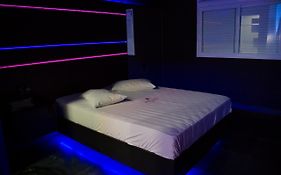 Helus Motel